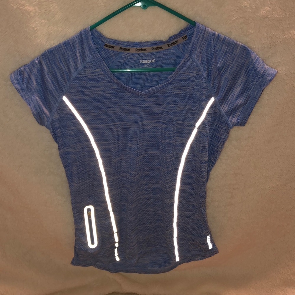 REEBOK Workout shirt